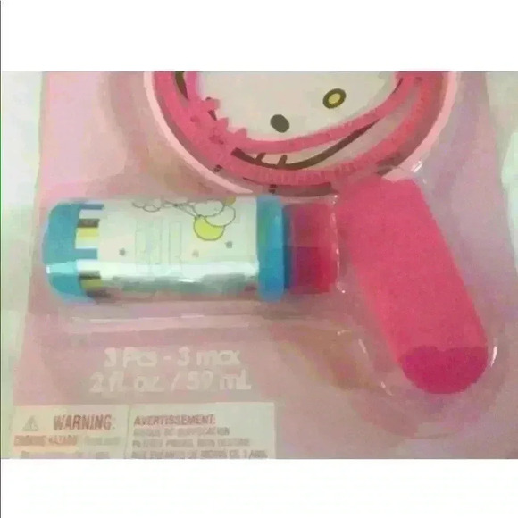 Bundle of 3 Hello Kitty Bubble Wand Set Party - Picture 2 of 4